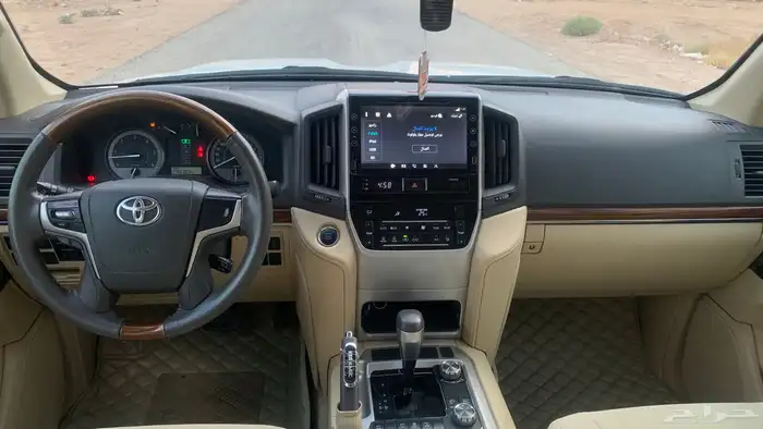 لاندكروزر GXR 2017 رقم 3 ممشى ((290)) الف ديزل 9