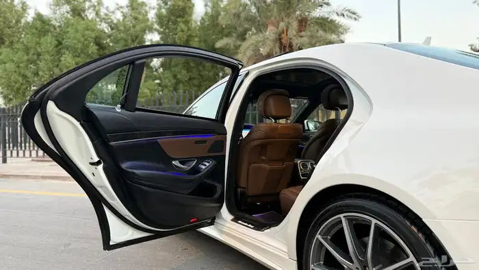 مرسيدس يخت 320S 32