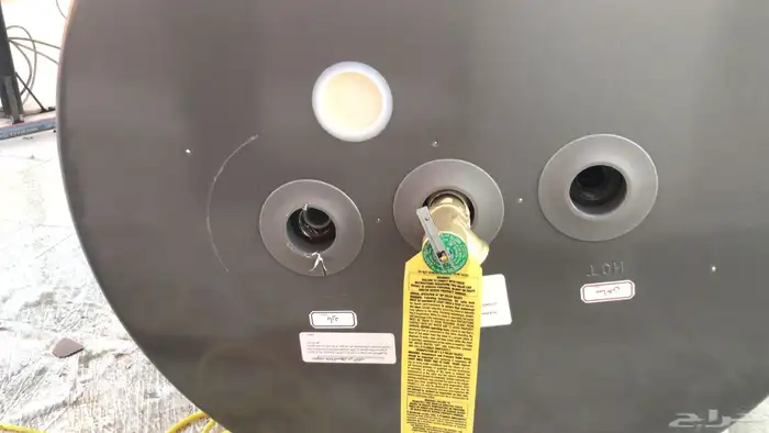 السلام عليكم   سباك كهرباء  سبق  سراميك   شغل ساوي 10