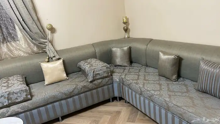 كنب وستاره وفرشه للبيع 0