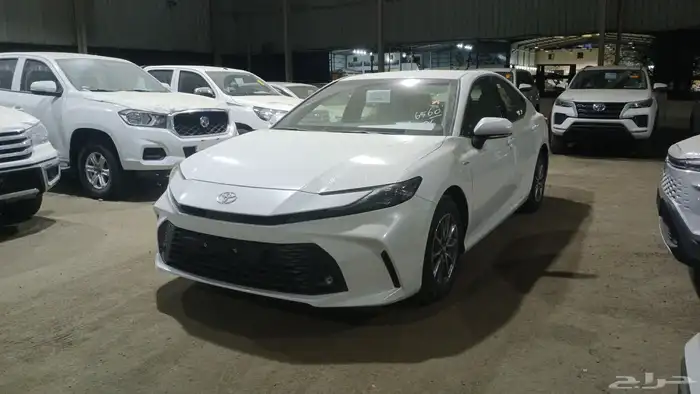 كامري E بنزين 2025 سعودي جديدده 1