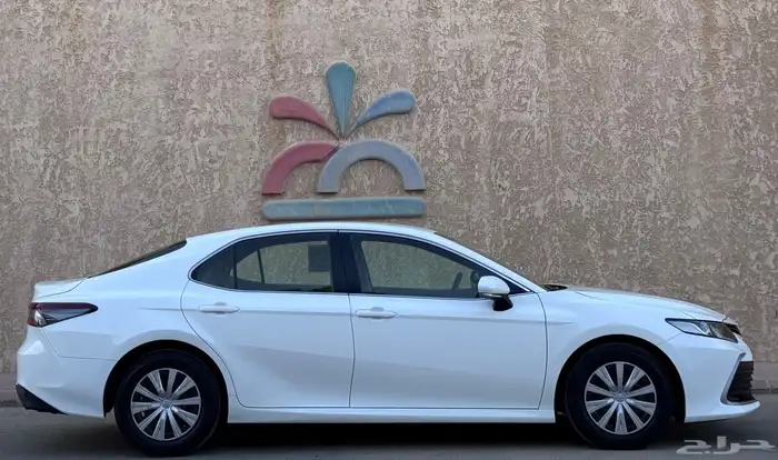 تويوتا كامري LE ممشى (((4))) الف 2022 7