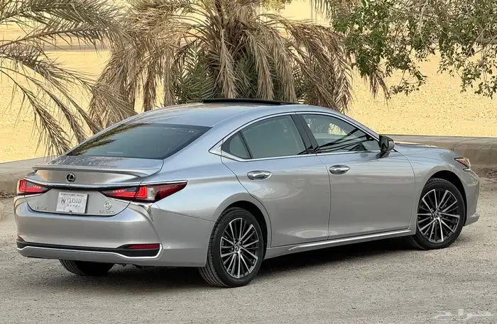 لكزس Es250 موديل 2023 فل كامل شرط 5