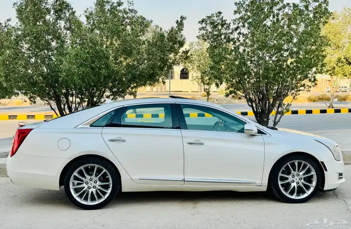 كديلاك ((2014))XTS4 3