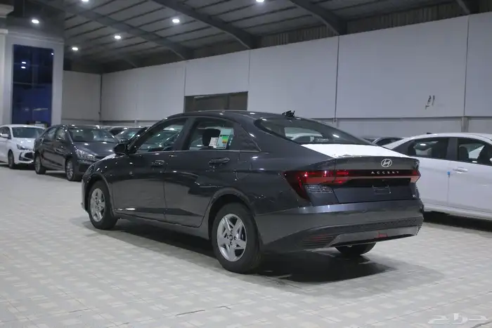 اكسنت فليت 2026 4