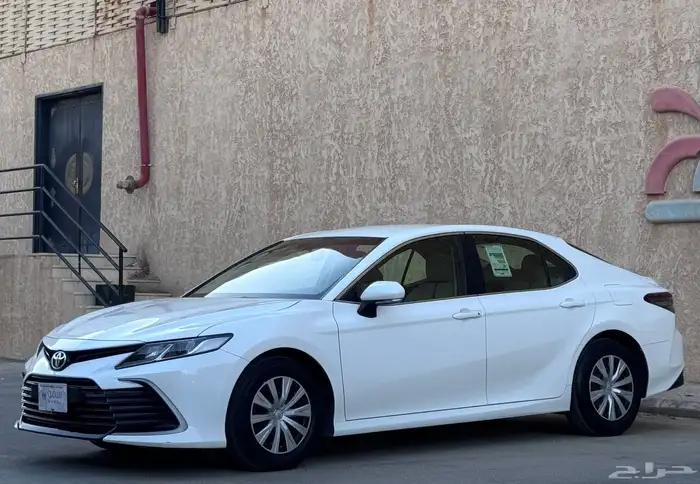 تويوتا كامري LE ممشى (((4))) الف 2022 8