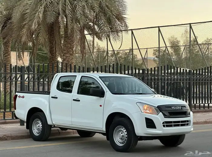 ايسوزو بكب غمارتين موديل 2023 سعودي قير عادي 0