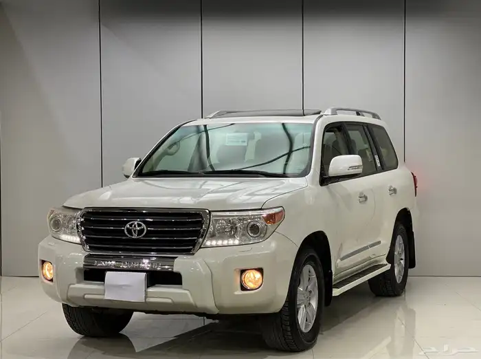 تويوتا لاندكروزر فل كامل 2014 2