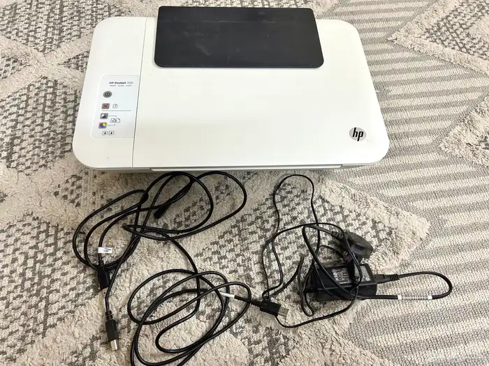 طابعة HP Deskjet 1510 0