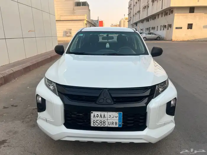 ميتسوبيشي L200 0