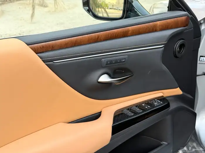 لكزس Es250 موديل 2023 فل كامل شرط 22