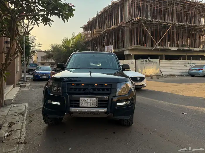 للبيع  متسوبيشي باجيرو 2017 فل علامة ذهبية (مخزن) 0
