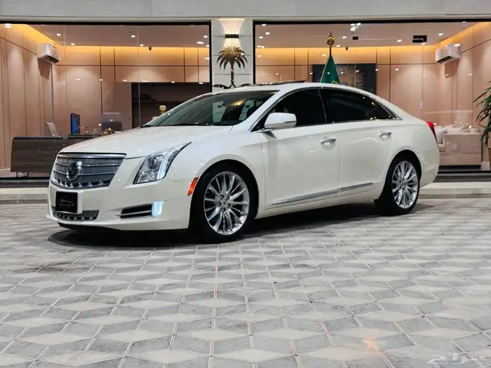 كاديلاك XT5 فل كامل نظيف جدا 2