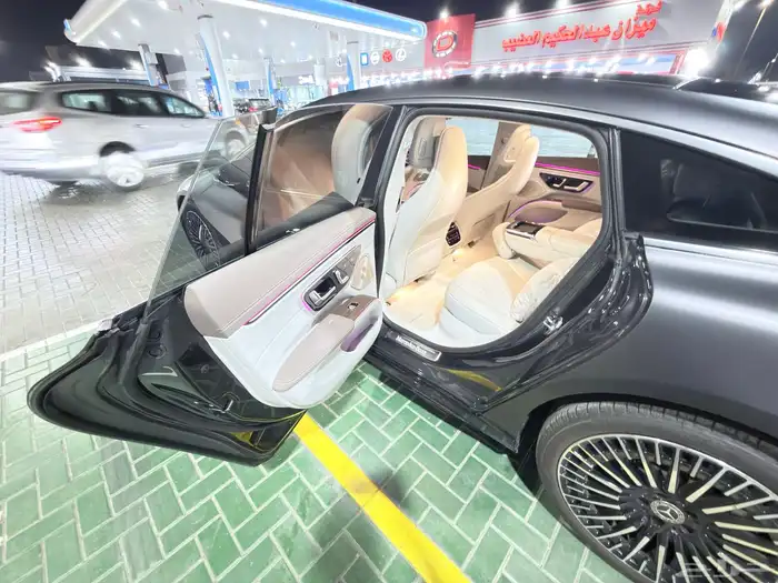 مرسيدس eqs 450 13