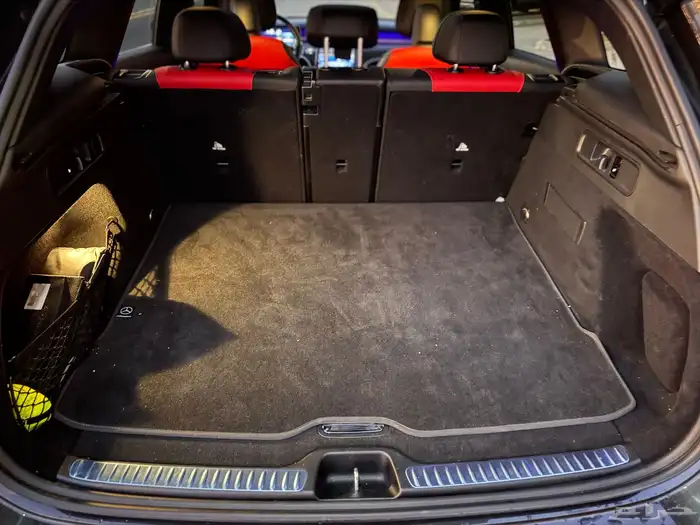 مرسيدس GLC200 2024 على الضمان و الصيانه 7