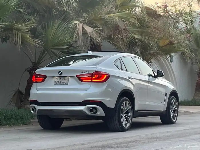 بي ام دبليو X6 2017 فل نظيف جدا منوة المستخدم 31