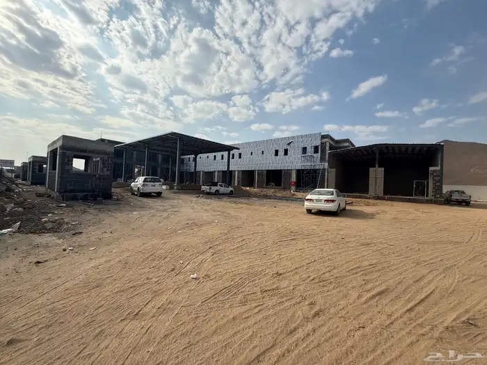 محطة بنزين بها محلات تجارية 16