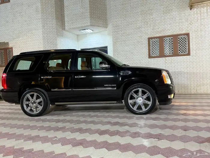 للبيع كدلك اسكاليد 2010 فل كامل 1