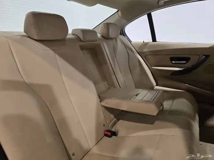 بي ام دبليو 520i موديل 2013 معدل بحالة ممتازة 11