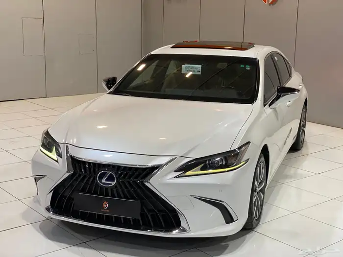 لكزس ES300h 2021 ( هايبرد ) بحالة ممتازة 6