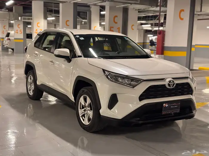 تويوتا راف فور موديل 2021 2