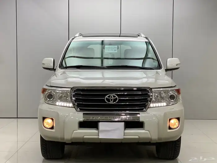 تويوتا لاندكروزر فل كامل 2014 0