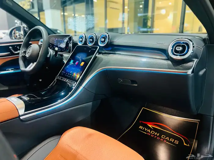 مرسيدس C200 موديل 2025 (اصفار) 41