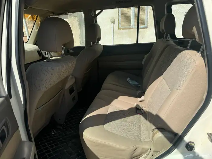 جيب نيسان موديل 2000 4