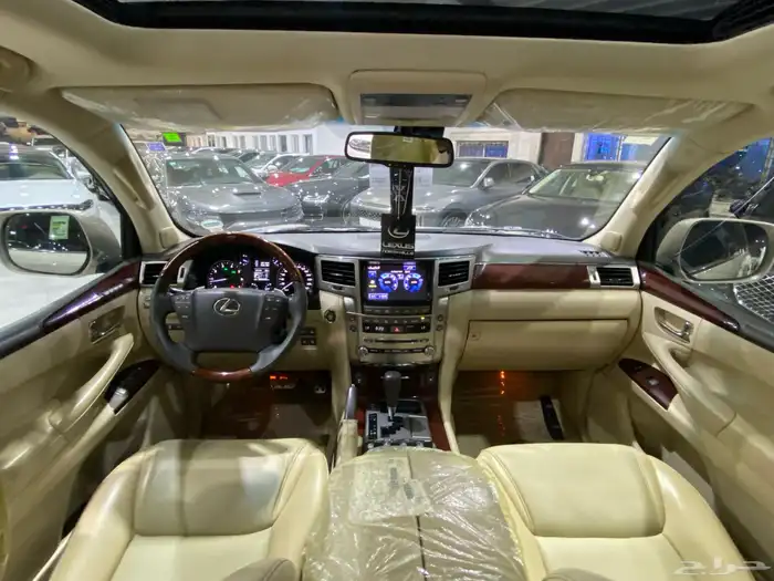 جيب لكزس فل كامل 2012 19