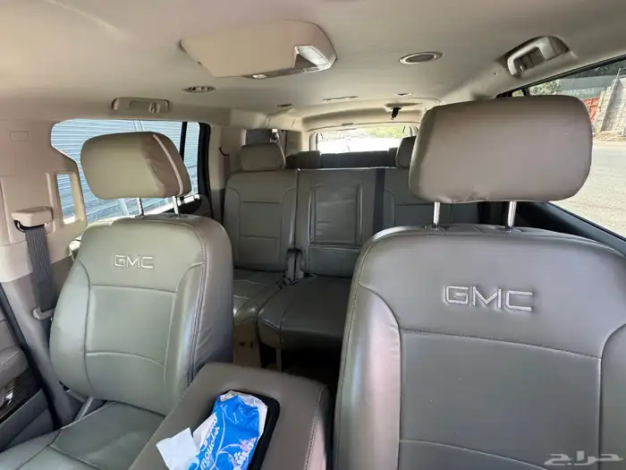 جمس يوكن 2017 SLE XL نظيف على الشرط بحاله الوكاله ممشى 33الف 0