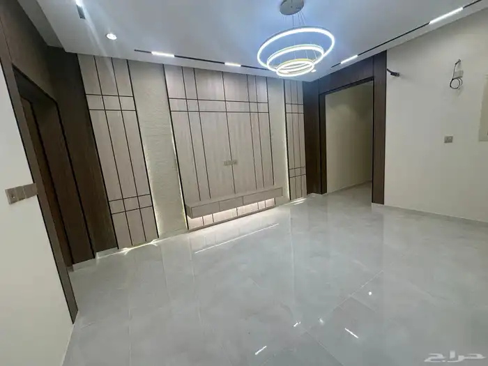 شقه ارضيه للبيع حي اليرموك مساحه كبيره 11