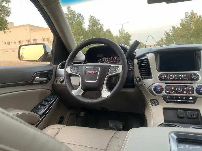 جي ام سي يوكن 2015 XL فل سعودي 17