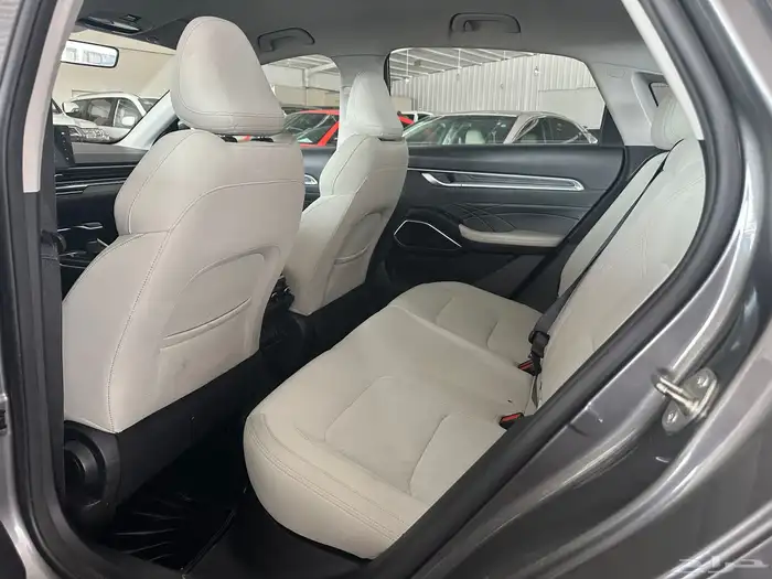 جيلي امجراند 2024 7