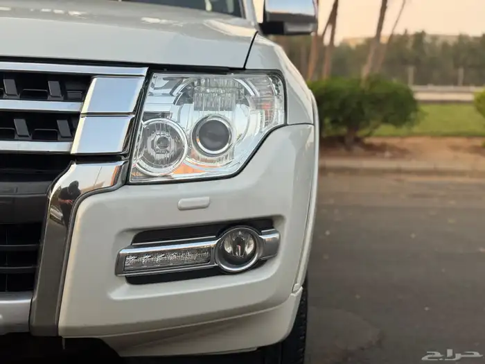 للبيع ميتسوبيشي باجيرو 2017 وكاااله 17