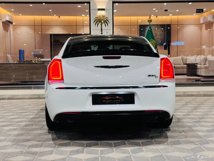 كرايسلر C300 فل كامل نظيف جد ا سعودي 5