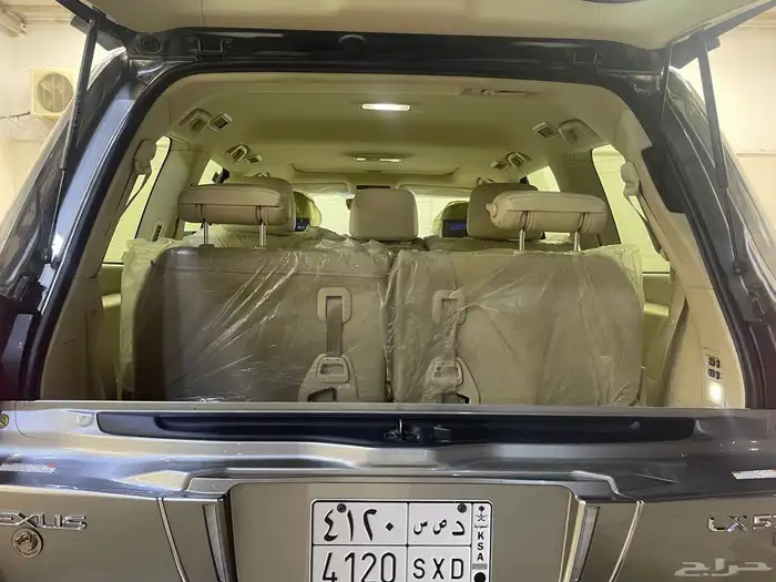 للبيع جيب لكزس LX2018 سعودي 9