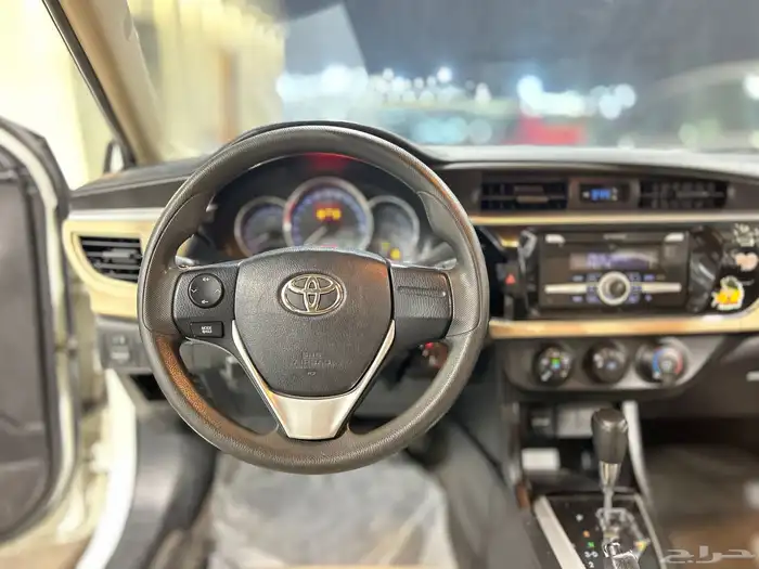 تويوتا كورولا 2015 استاندر 13