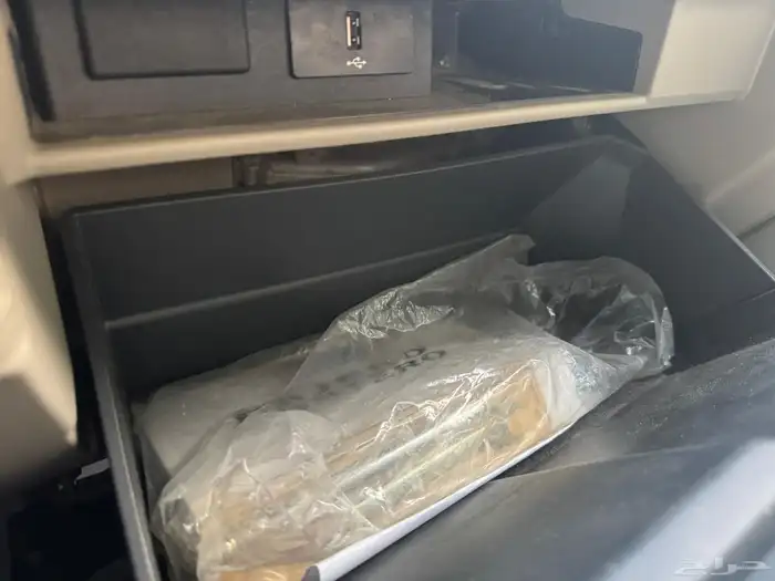 للبيع ميتسوبيشي باجيرو 2017 وكاااله 35