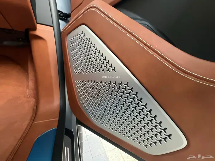 لمبرجيني اوروس S عداد 4 الاف صيانة 5 سنوات إضافية مجانا 40