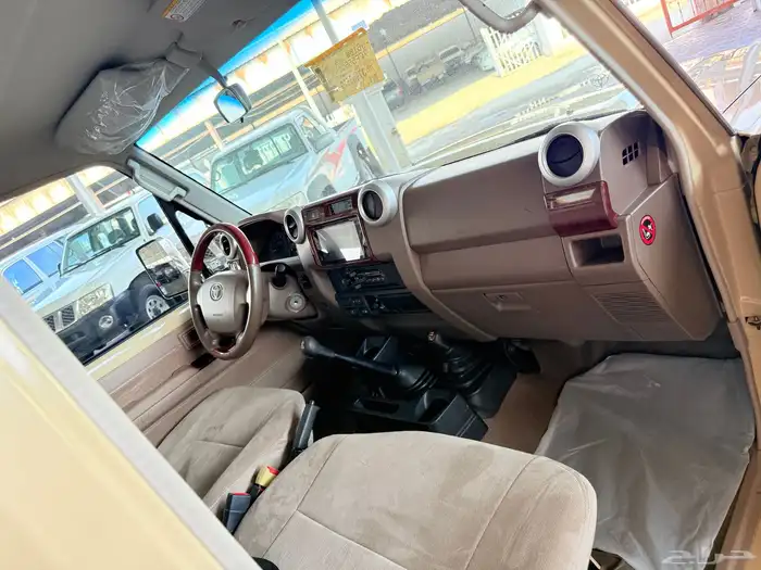 تويوتا شاص رفرف سعودي موديل 2018 30