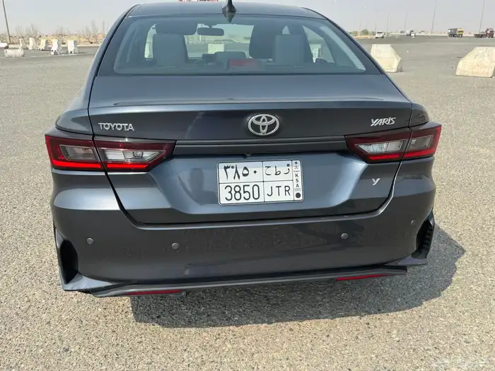 يارس 2023 شبه مخزنه بحالة الوكالة 10