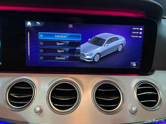 مرسيدس 2021 E250 بانوراما رادار قياده ذاتيه ( بنزين ) 2.0T 31