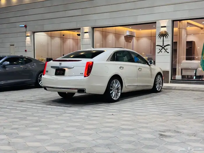 كاديلاك XT5 فل كامل نظيف جدا 3