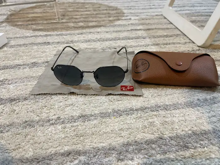 نظارة ريبان اصلية جديدة لم تستخدم 1