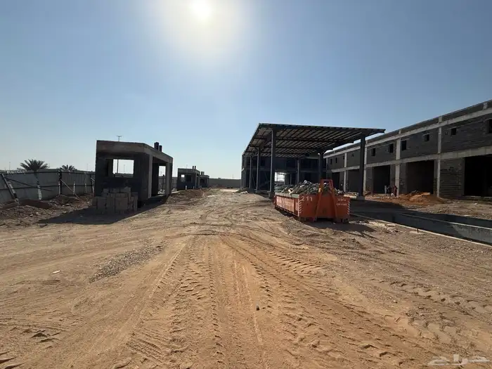 محطة بنزين بها محلات تجارية 6