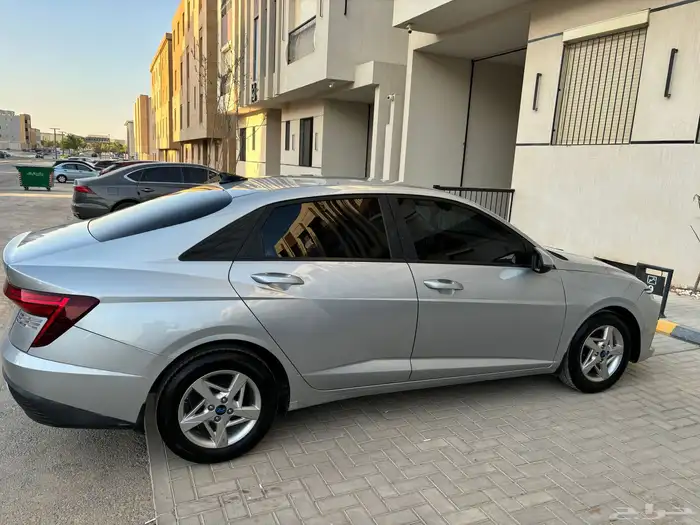 للبيع اكسنت 2024 5