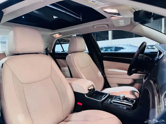 كرايسلر C300 فل كامل نظيف جد ا سعودي 11