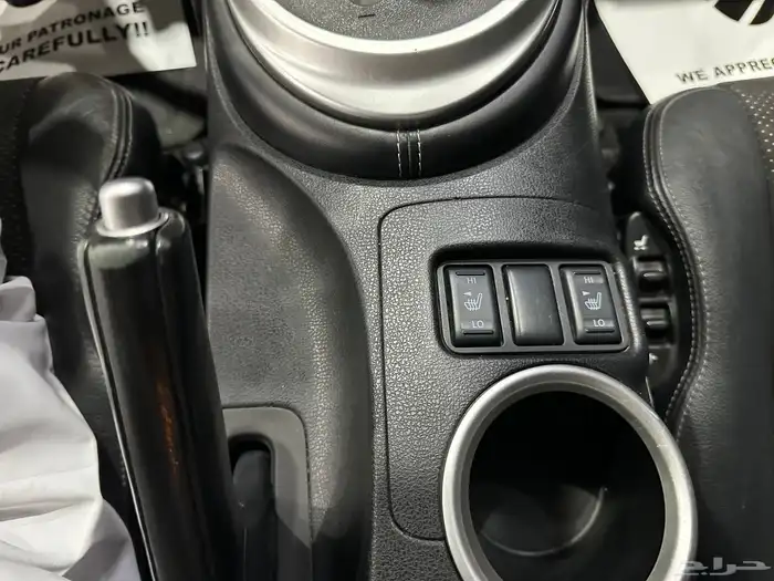 نيسان Z موديل 2015 نظيف 7