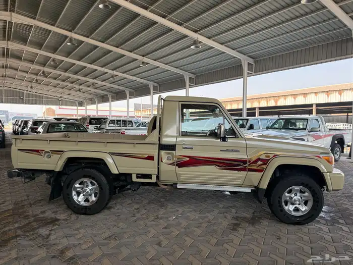 تويوتا شاص رفرف سعودي موديل 2018 9