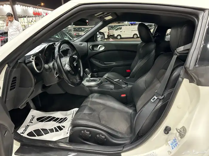 نيسان Z موديل 2015 نظيف 5